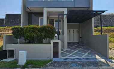 dijual rumah candi golf