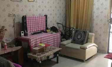 dijual rumah cantik 1 5 lantai di perumahan demarakesh