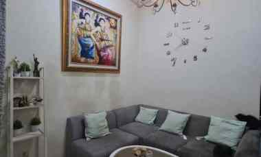 dijual rumah cantik dengan furnished di cinere depok