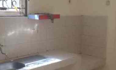 dijual rumah cantik di daerah royal residence