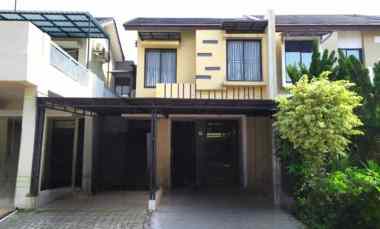 dijual rumah casa jardin cengkareng