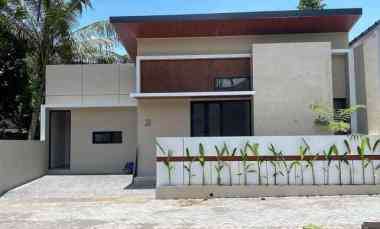 dijual rumah caturharjo sleman