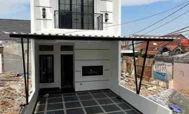 Rumah Strategis di Ceger dekat Toll Bambu Apus, TMII, TB. Simatupang