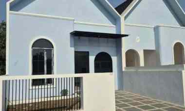 dijual rumah cemorokandang