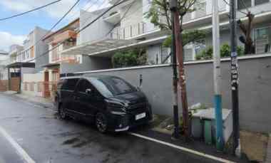 dijual rumah cempaka putih