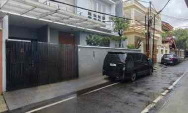 dijual rumah cempaka putih timur