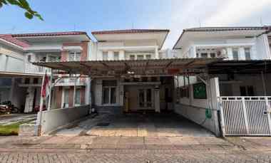 dijual rumah central park a yani regency