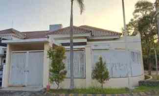dijual rumah central park wiguna