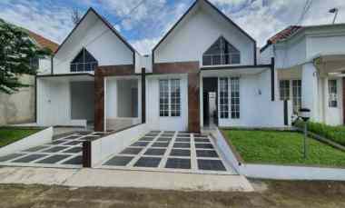 dijual rumah cibinong