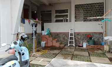 dijual rumah cigadung bandung utara