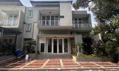 dijual rumah cigadung dago tubagus