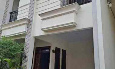 dijual rumah ciganjur