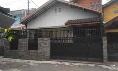 dijual rumah cigugur