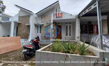 Dijual Rumah Minimalis Cluster Cihanjuang Lingkungan Asri