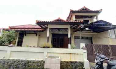 dijual rumah cihanjuang
