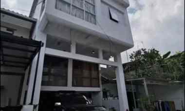 dijual rumah cihanjuang rahayu