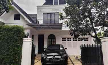 Rumah Mewah dalam Komplek, dekat Citos, Cilandak, Jakarta Selatan