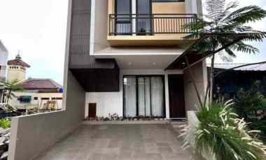 Rumah 2 lantai Full Furnished Cilangkap Jakarta Timur dekat LRT Ciracas