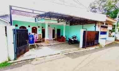 Rumah Second Terawat Murah dengan Tanah Luas 194m di Cilodong Depok
