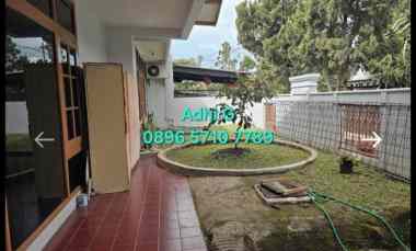 Dijual Rumah Asri Tanah Luas Lokasi Strategis dekat Alun-alun Cimahi