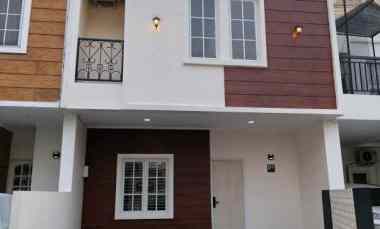 Rumah Semi Furnished di Cinangka Jln Utama dekat Pd.Cabe, Toll, Unpam