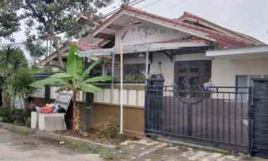 dijual rumah cinere depok