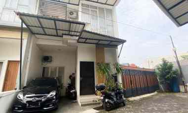 dijual rumah cinere depok kota depok