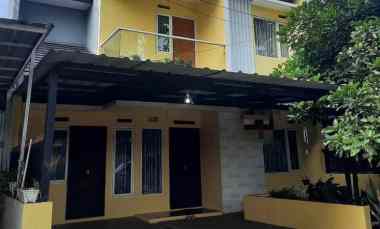 dijual rumah cingised