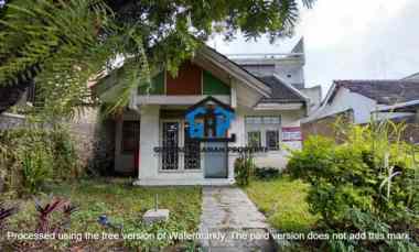 dijual rumah cipageran asri