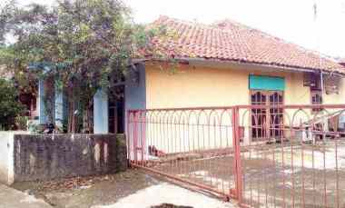 dijual rumah cipayung depok