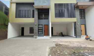 dijual rumah cipayung jakarta timur
