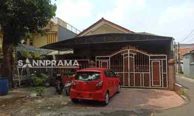Rumah Second Murah Hook 1 1/2 Lantai Jual Cepat dalam Kavling DKI,Jaksel