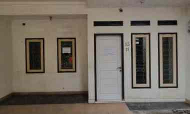 dijual rumah ciracas