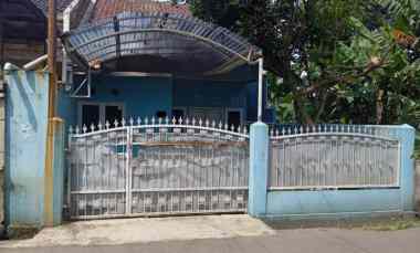 dijual rumah cisangkan