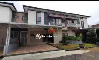 695. Dijual Rumah Minimalis Modern 2 lantai di Cisitu, Dago - Bandung Utara