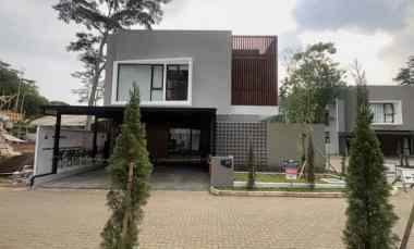 dijual rumah cisitu indah