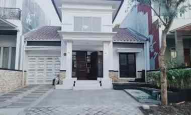 dijual rumah citraland cluster