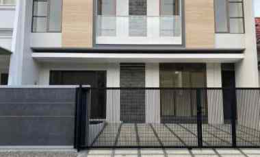 Dijual Rumah Langka di Citraland Utama - Cluster Internasional Village