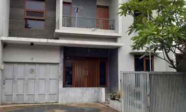 dijual rumah ciwaruga