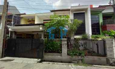 Rumah Komplek Ciwaruga Lokasi Strategis dekat PVJ Kampus Polban