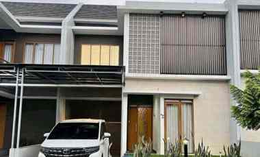dijual rumah ciwaruga