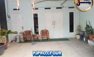 dijual rumah cluster alamanda harapan indah