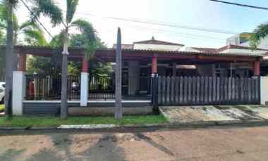 dijual rumah cluster aralia harapan