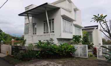 dijual rumah cluster bukit dago utara