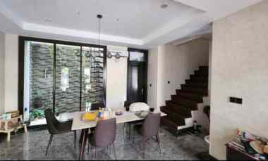 dijual rumah cluster burgundy