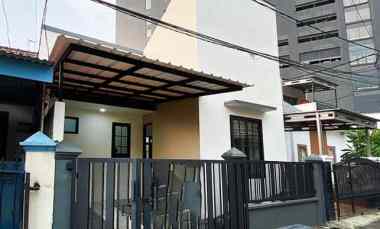 dijual rumah cluster catalina gading