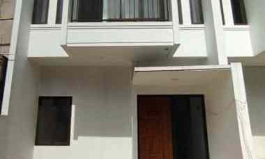 dijual rumah cluster di lewinanggung depok