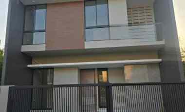 Dijual Rumah Baru Gress di Perumahan Pakuwon City Cluster Florence