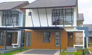 Rumah 2 lantai Dpn Taman 170m2 Cluster Mahakam JGC Jakarta Garden City