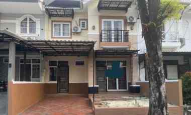 dijual rumah cluster meadow green lippo